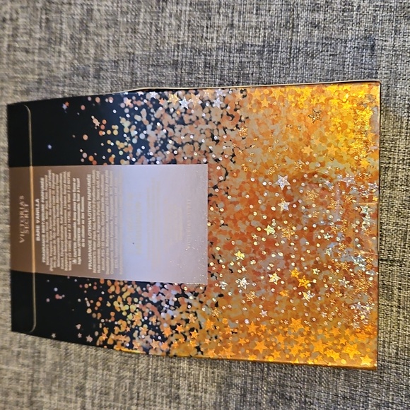 Victoria's Secret Bare Vanilla Gift Set - Picture 2 of 2